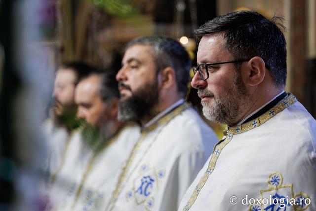 Priveghere la Mănăstirea Durău