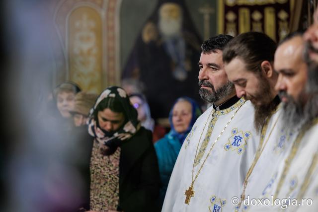 Priveghere la Mănăstirea Durău