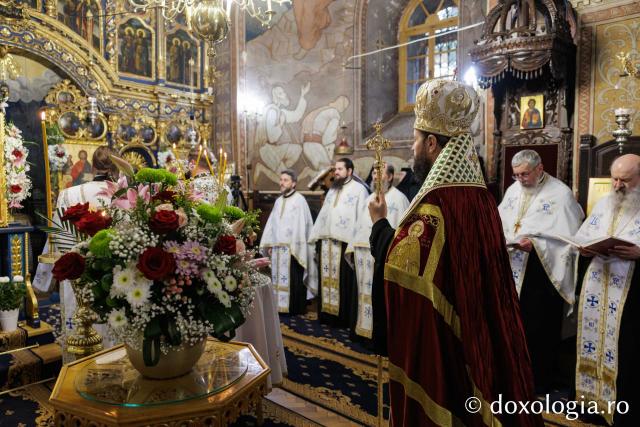 Priveghere la Mănăstirea Durău