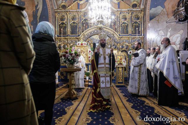 Priveghere la Mănăstirea Durău