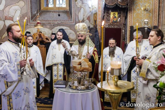 Priveghere la Mănăstirea Durău