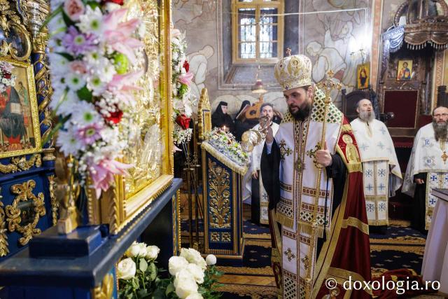 Priveghere la Mănăstirea Durău