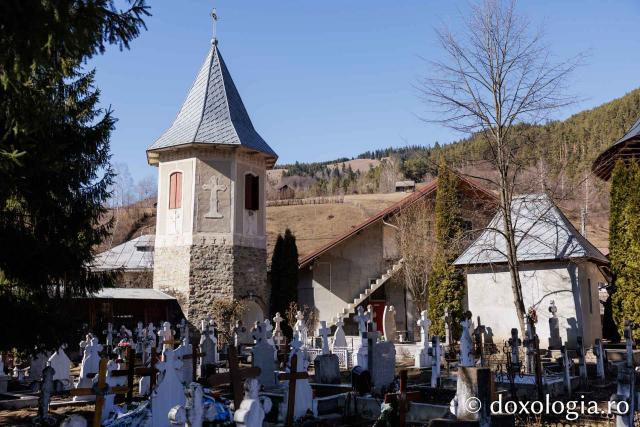Biserica „Sfântul Nicolae” din Farcașa din județul Neamț