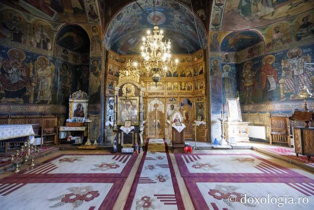 Biserica „Sfântul Nicolae” din Farcașa din județul Neamț