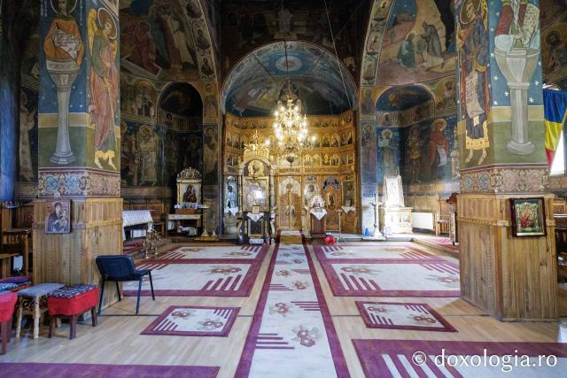 Biserica „Sfântul Nicolae” din Farcașa din județul Neamț