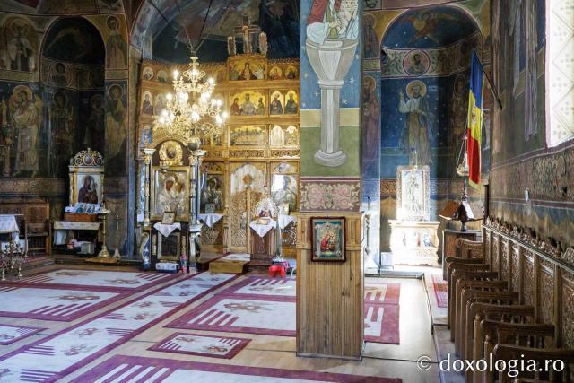 Biserica „Sfântul Nicolae” din Farcașa din județul Neamț