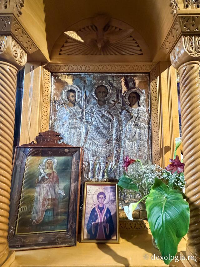 Catedrala Mitropolitană din Chios – locul unde a fost hirotonit diacon Sfântul Ierarh Nectarie