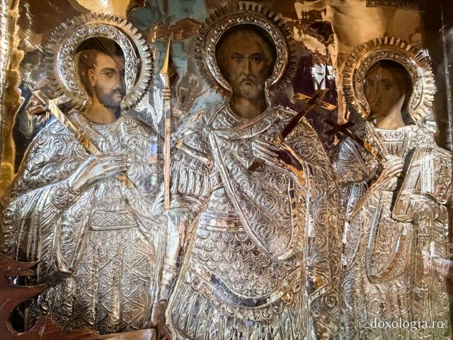 Catedrala Mitropolitană din Chios – locul unde a fost hirotonit diacon Sfântul Ierarh Nectarie