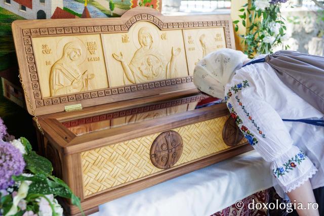 Sfânta Liturghie de la Proclamarea Canonizării Sfintei Cuvioase Filotimia de la Râmeț