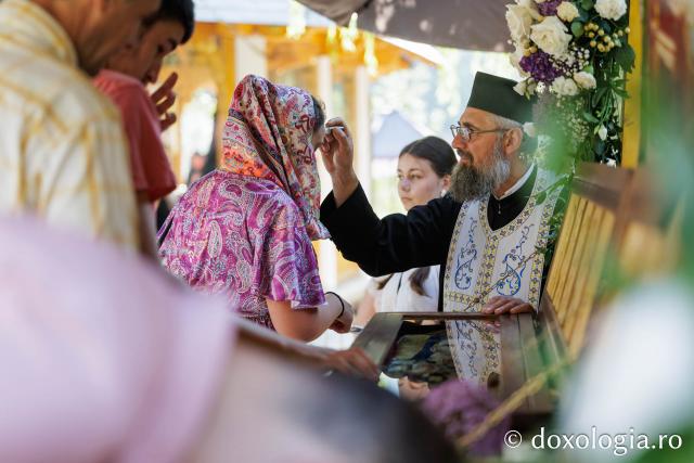 Sfânta Liturghie de la Proclamarea Canonizării Sfintei Cuvioase Filotimia de la Râmeț