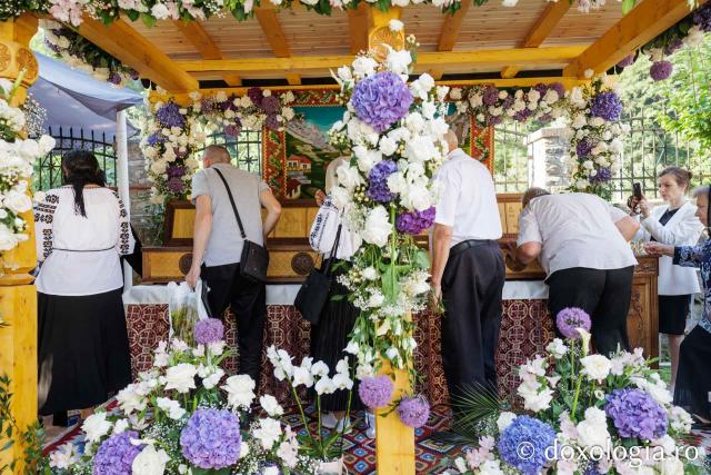 Sfânta Liturghie de la Proclamarea Canonizării Sfintei Cuvioase Filotimia de la Râmeț
