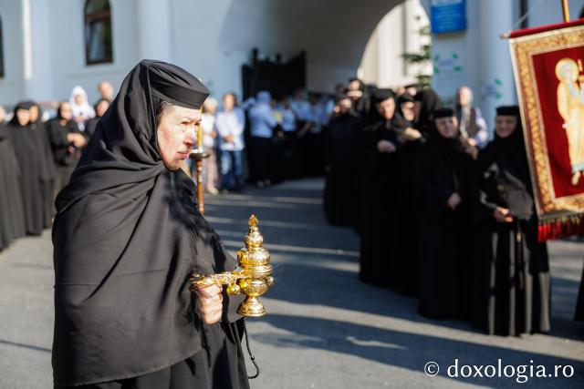 Sfânta Liturghie de la Proclamarea Canonizării Sfintei Cuvioase Filotimia de la Râmeț