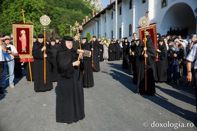 Sfânta Liturghie de la Proclamarea Canonizării Sfintei Cuvioase Filotimia de la Râmeț