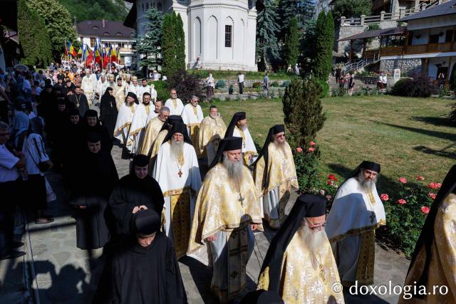 Sfânta Liturghie de la Proclamarea Canonizării Sfintei Cuvioase Filotimia de la Râmeț