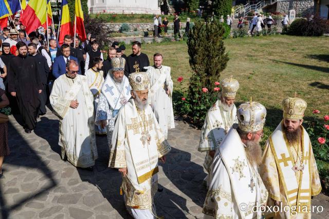 Sfânta Liturghie de la Proclamarea Canonizării Sfintei Cuvioase Filotimia de la Râmeț