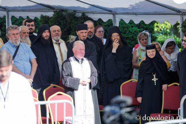 Sfânta Liturghie de la Proclamarea Canonizării Sfintei Cuvioase Filotimia de la Râmeț