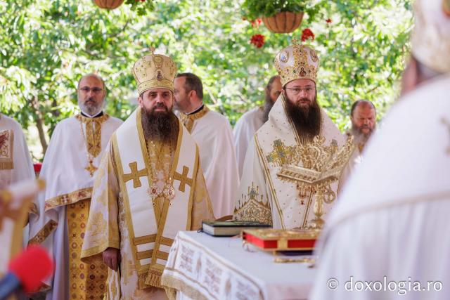 Sfânta Liturghie de la Proclamarea Canonizării Sfintei Cuvioase Filotimia de la Râmeț