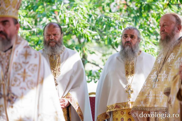 Sfânta Liturghie de la Proclamarea Canonizării Sfintei Cuvioase Filotimia de la Râmeț