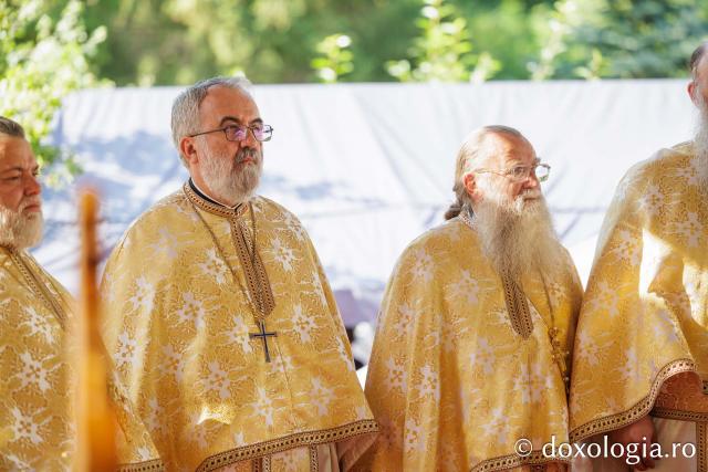 Sfânta Liturghie de la Proclamarea Canonizării Sfintei Cuvioase Filotimia de la Râmeț