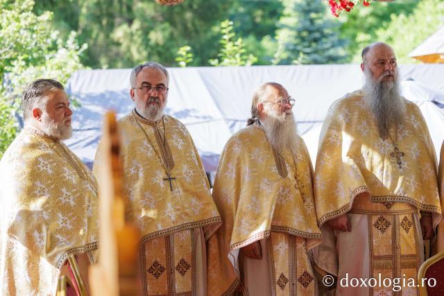 Sfânta Liturghie de la Proclamarea Canonizării Sfintei Cuvioase Filotimia de la Râmeț