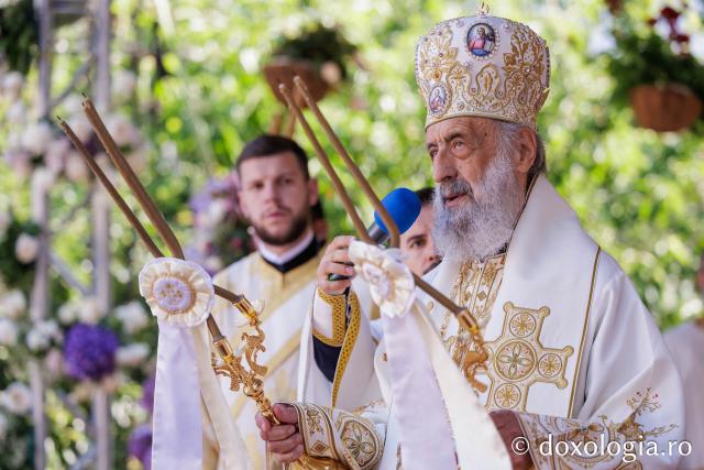 Sfânta Liturghie de la Proclamarea Canonizării Sfintei Cuvioase Filotimia de la Râmeț