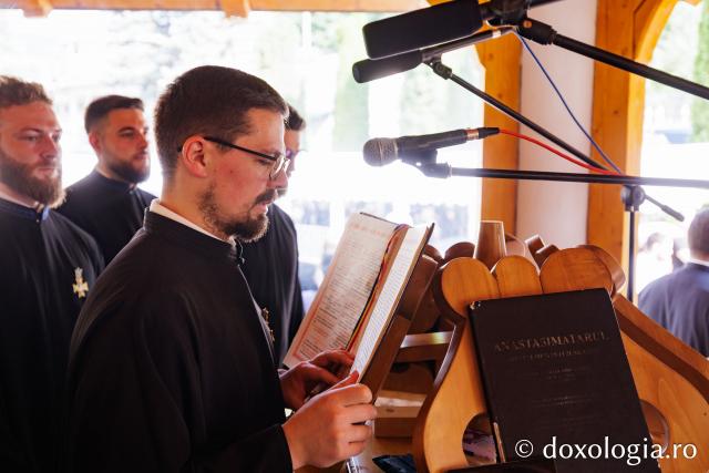 Sfânta Liturghie de la Proclamarea Canonizării Sfintei Cuvioase Filotimia de la Râmeț