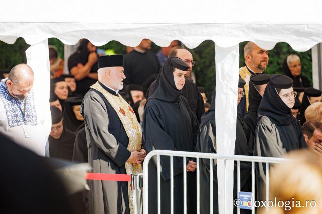 Sfânta Liturghie de la Proclamarea Canonizării Sfintei Cuvioase Filotimia de la Râmeț