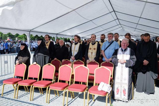 Sfânta Liturghie de la Proclamarea Canonizării Sfintei Cuvioase Filotimia de la Râmeț