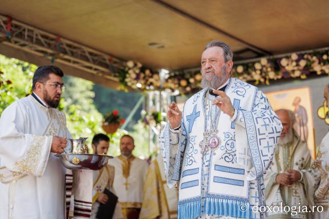 Sfânta Liturghie de la Proclamarea Canonizării Sfintei Cuvioase Filotimia de la Râmeț
