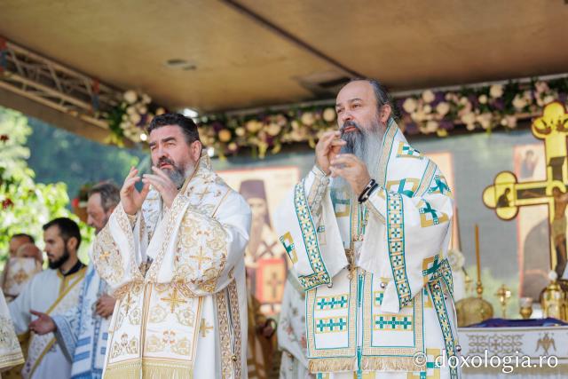 Sfânta Liturghie de la Proclamarea Canonizării Sfintei Cuvioase Filotimia de la Râmeț
