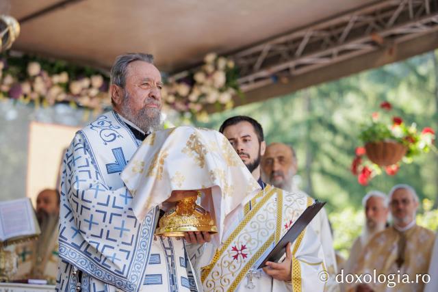 Sfânta Liturghie de la Proclamarea Canonizării Sfintei Cuvioase Filotimia de la Râmeț