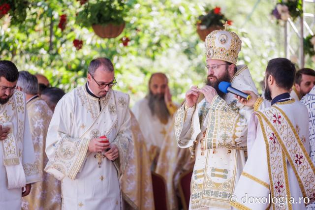 Sfânta Liturghie de la Proclamarea Canonizării Sfintei Cuvioase Filotimia de la Râmeț