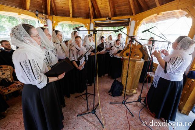Sfânta Liturghie de la Proclamarea Canonizării Sfintei Cuvioase Filotimia de la Râmeț