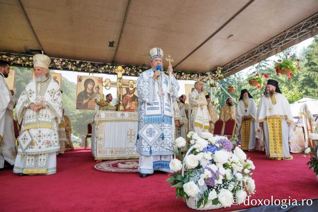 Sfânta Liturghie de la Proclamarea Canonizării Sfintei Cuvioase Filotimia de la Râmeț