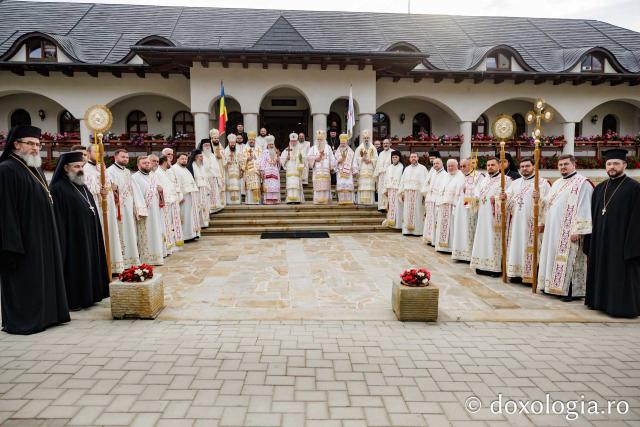 Liturghie arhierească la prăznuirea Sfântului Ioan cel Nou