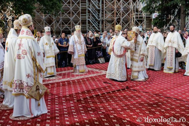 Liturghie arhierească la prăznuirea Sfântului Ioan cel Nou