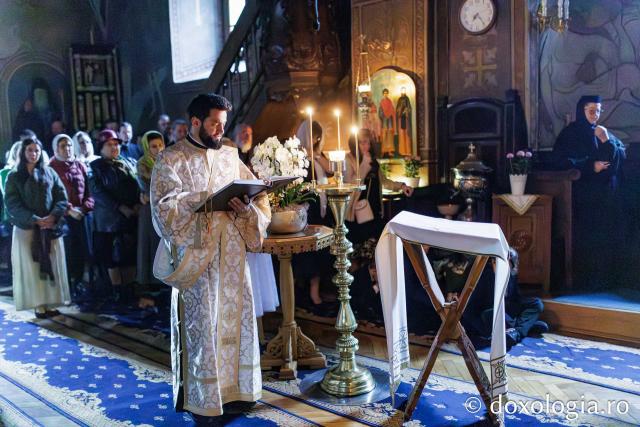 Liturghie arhierească la Mănăstirea Durău în ziua de prăznuirea Sfântului Ioan cel Nou