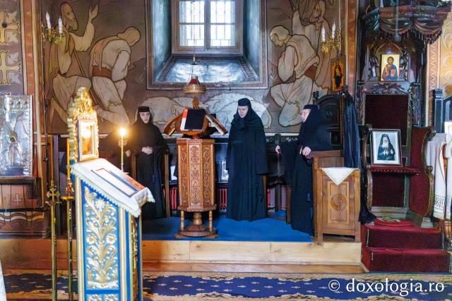 Liturghie arhierească la Mănăstirea Durău în ziua de prăznuirea Sfântului Ioan cel Nou