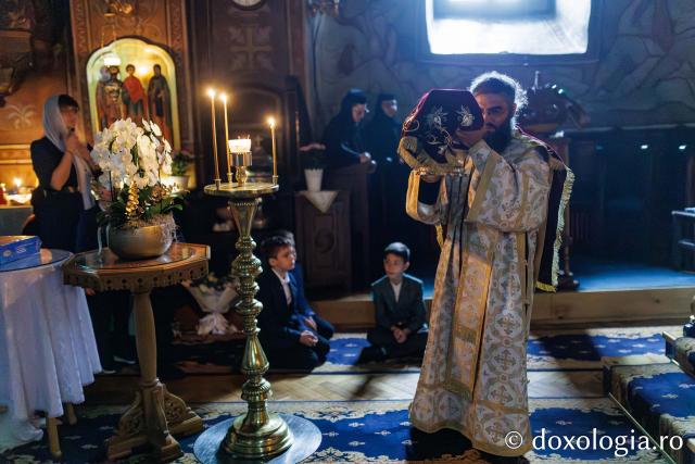 Liturghie arhierească la Mănăstirea Durău în ziua de prăznuirea Sfântului Ioan cel Nou