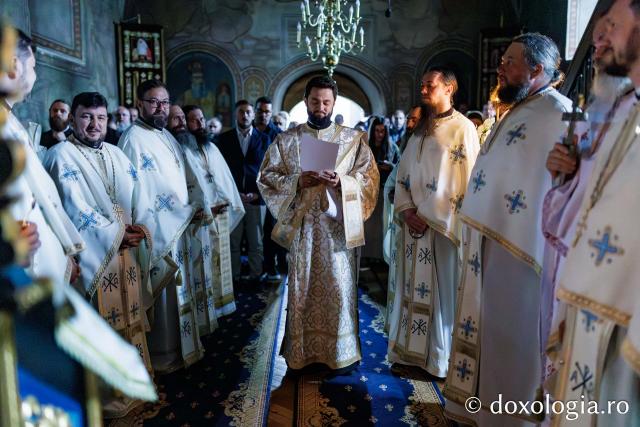 Liturghie arhierească la Mănăstirea Durău în ziua de prăznuirea Sfântului Ioan cel Nou