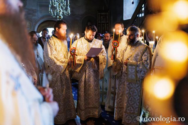 Liturghie arhierească la Mănăstirea Durău în ziua de prăznuirea Sfântului Ioan cel Nou