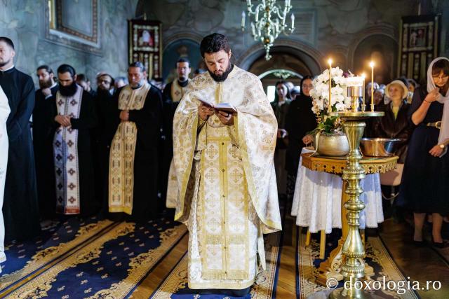 Liturghie arhierească la Mănăstirea Durău în ziua de prăznuirea Sfântului Ioan cel Nou