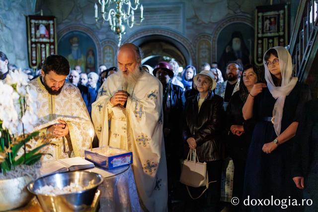 Liturghie arhierească la Mănăstirea Durău în ziua de prăznuirea Sfântului Ioan cel Nou