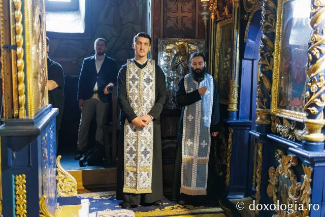 Liturghie arhierească la Mănăstirea Durău în ziua de prăznuirea Sfântului Ioan cel Nou