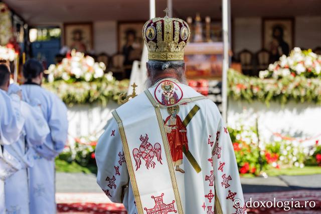 Liturghie arhierească săvârșită de PS Andrei al Covasnei și Harghitei la Suceava