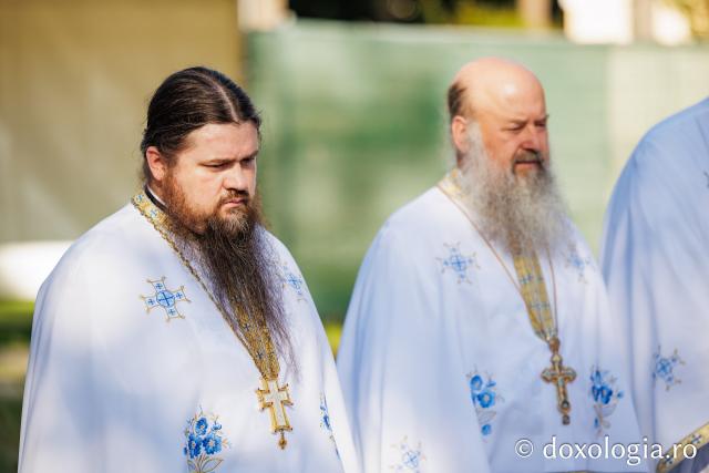 Liturghie arhierească săvârșită de PS Andrei al Covasnei și Harghitei la Suceava