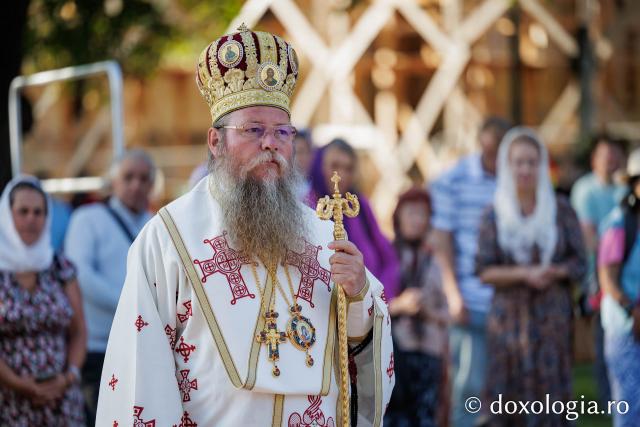 Liturghie arhierească săvârșită de PS Andrei al Covasnei și Harghitei la Suceava