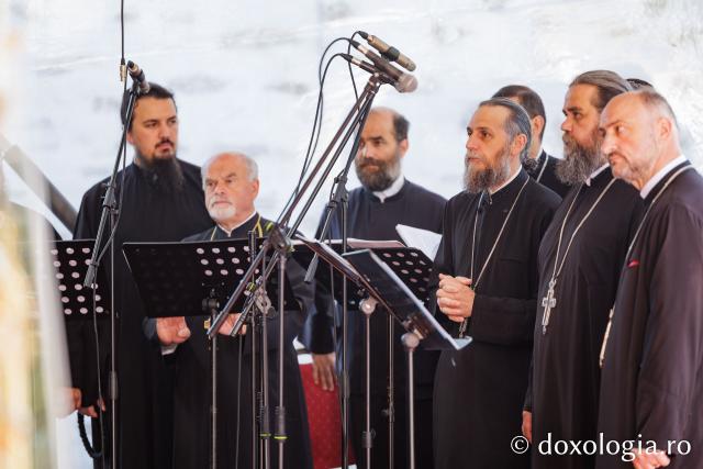 Liturghie arhierească săvârșită de PS Andrei al Covasnei și Harghitei la Suceava