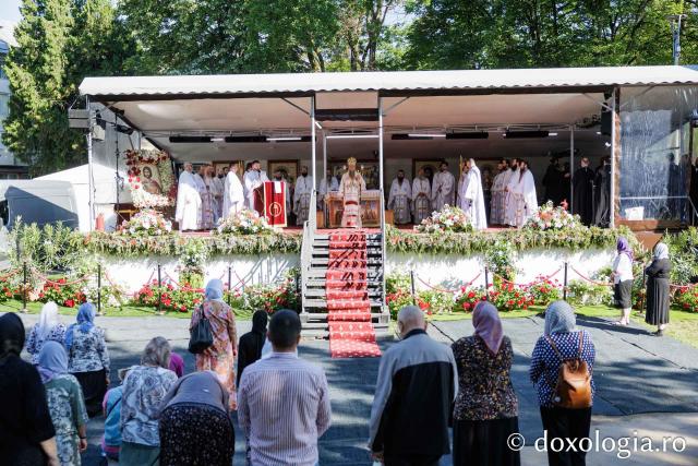 Liturghie arhierească săvârșită de PS Andrei al Covasnei și Harghitei la Suceava