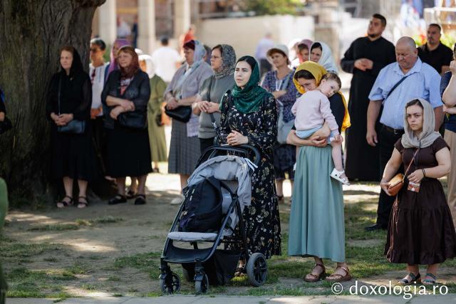 Liturghie arhierească săvârșită de PS Andrei al Covasnei și Harghitei la Suceava